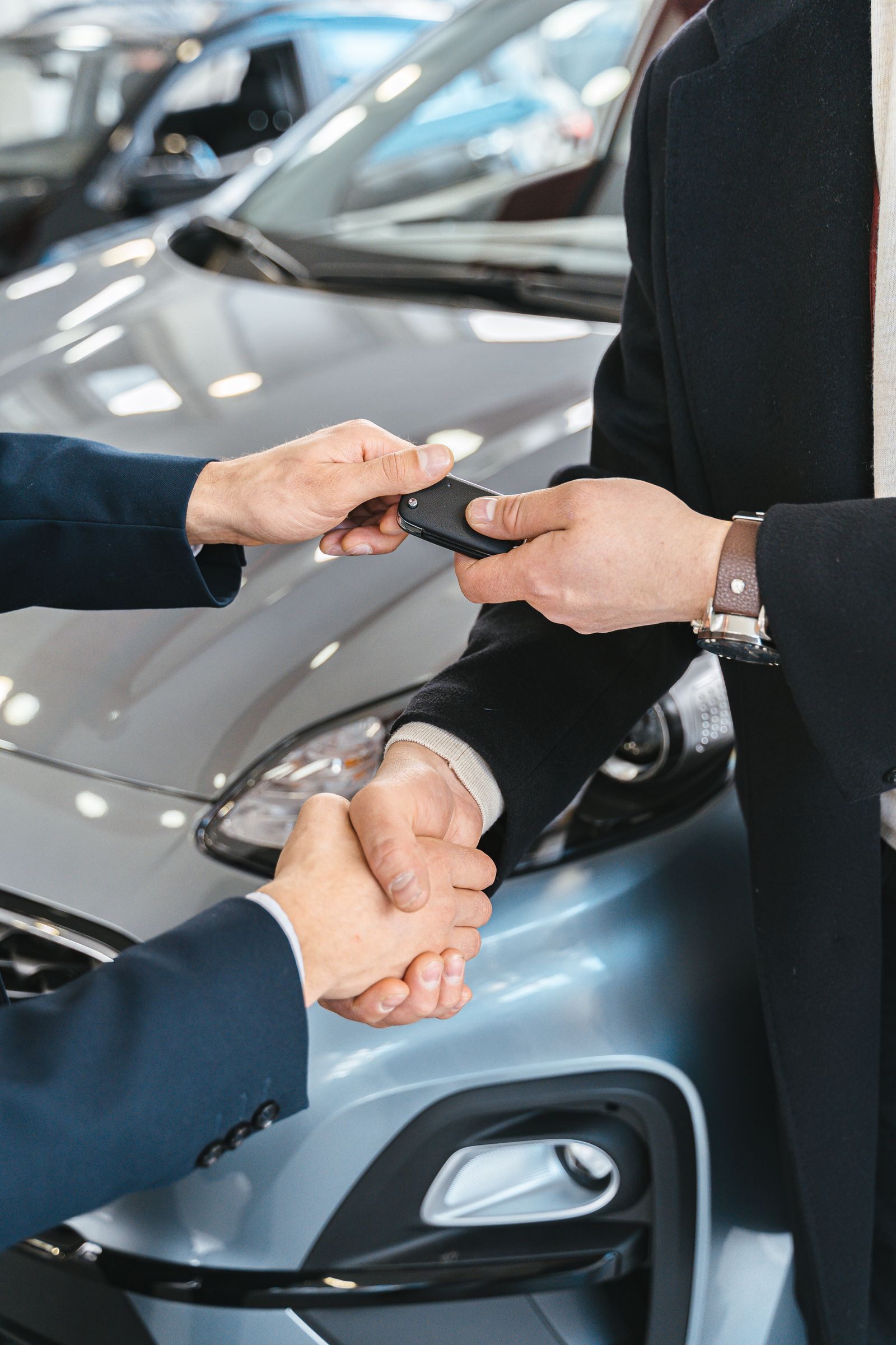 Remise des clés lors de la vente d'un véhicule